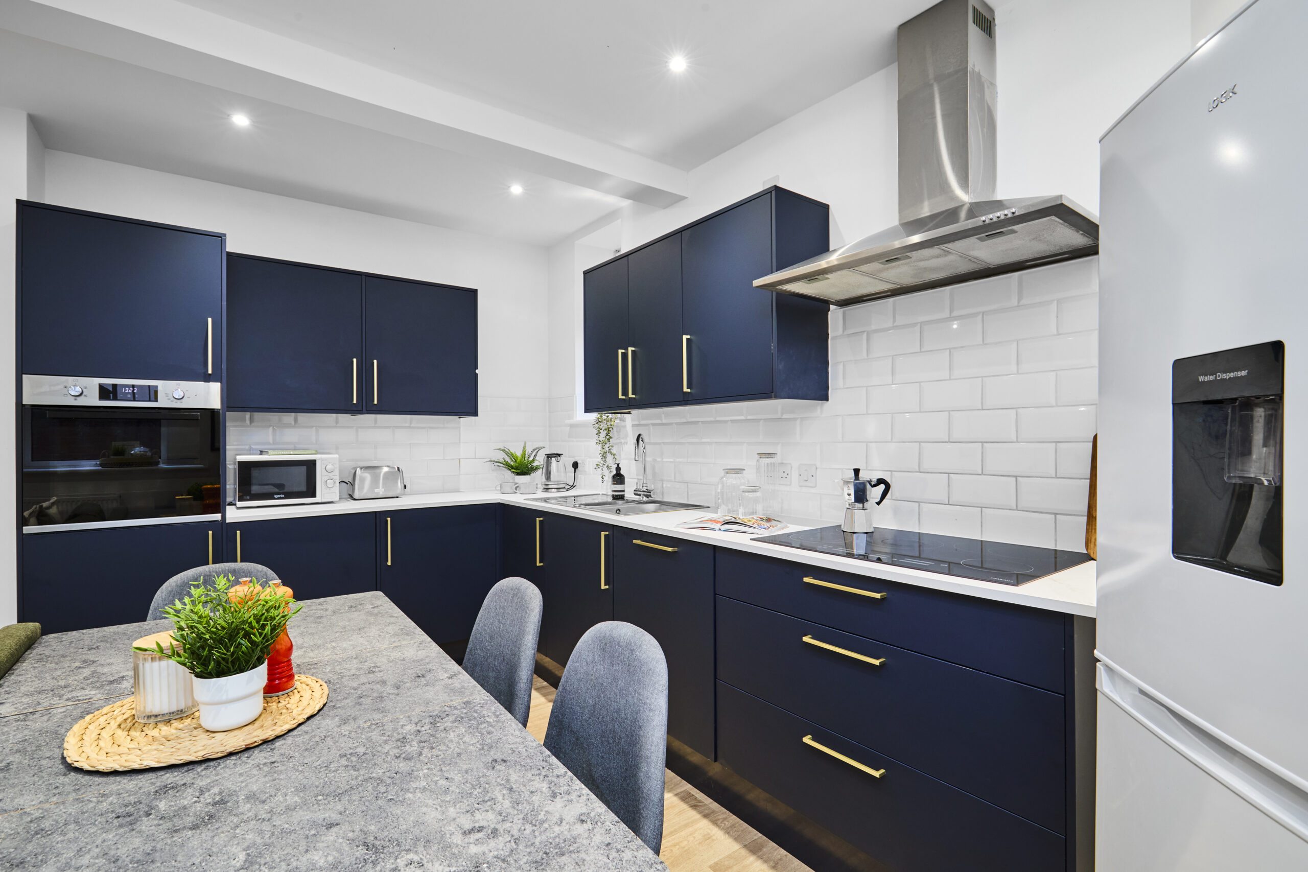 Bank Street, Flat 1