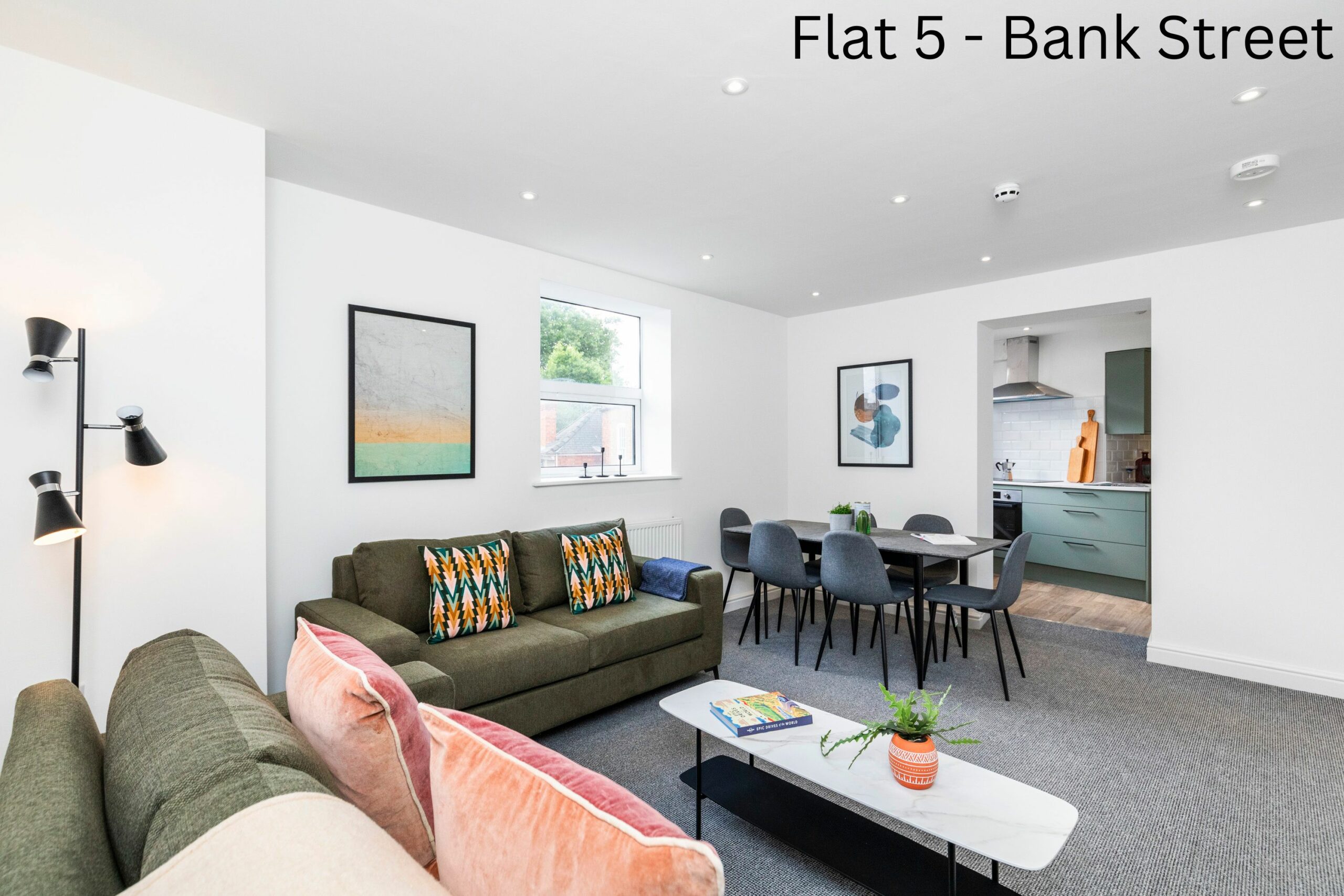 Bank Street, Flat 1