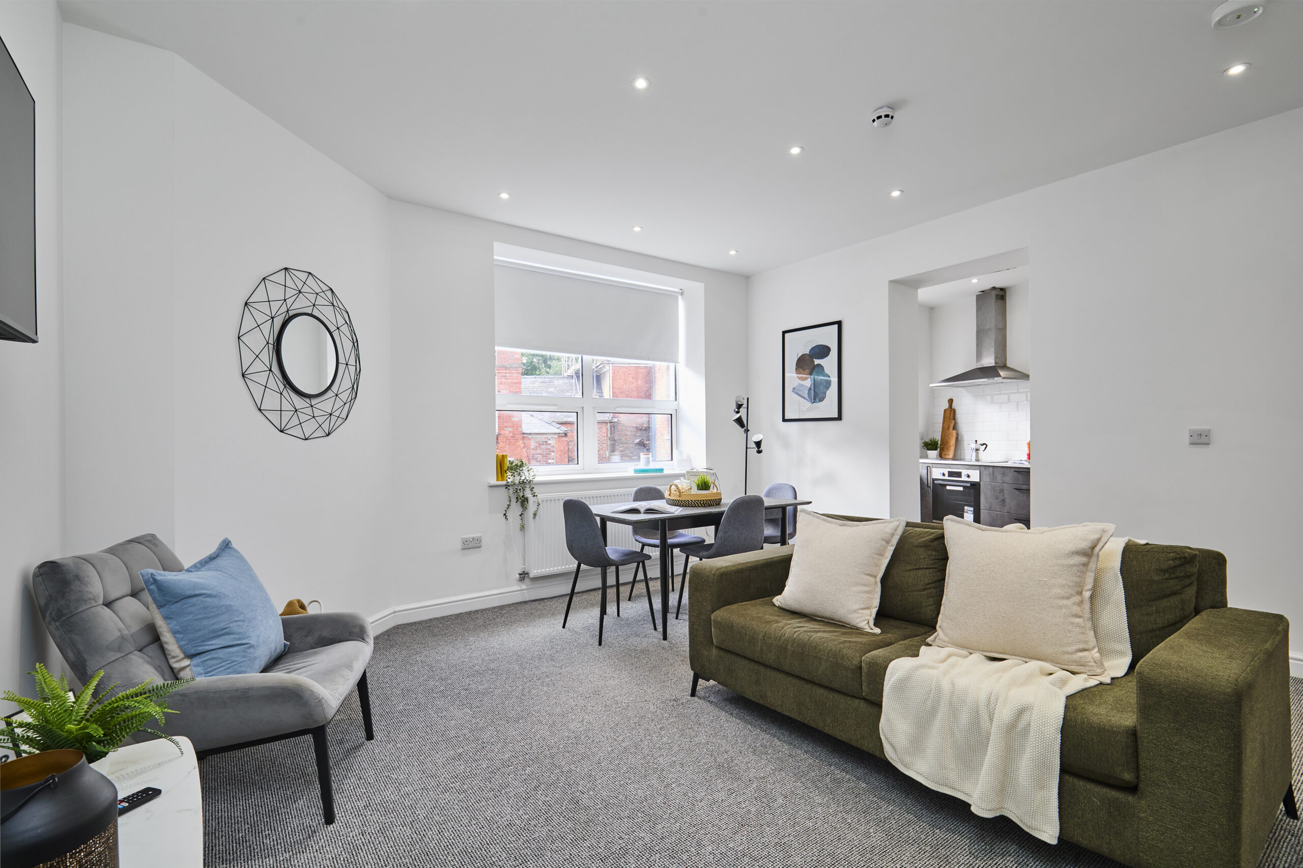 Bank Street, Flat 3