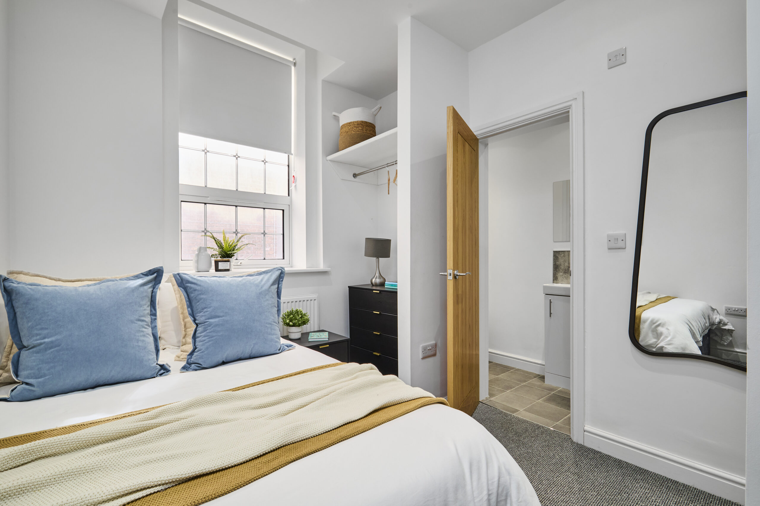 Bank Street, Flat 3